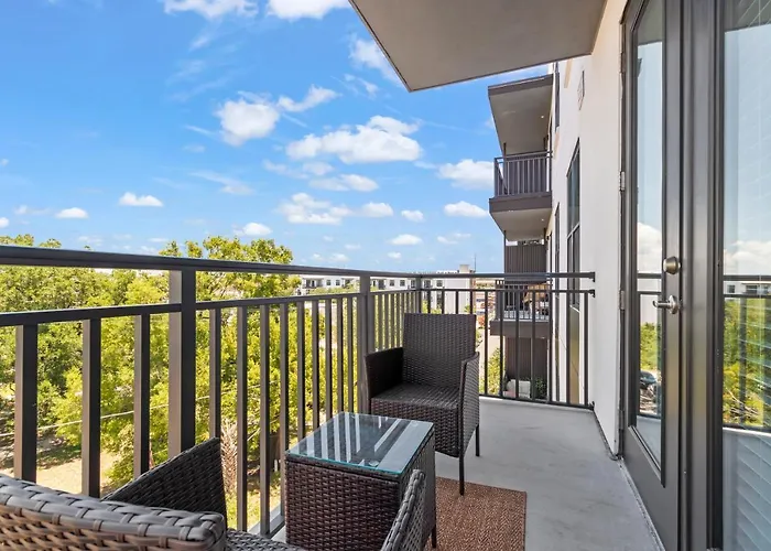 Luxury Condo In Ybor City Tampa W/Pool Access