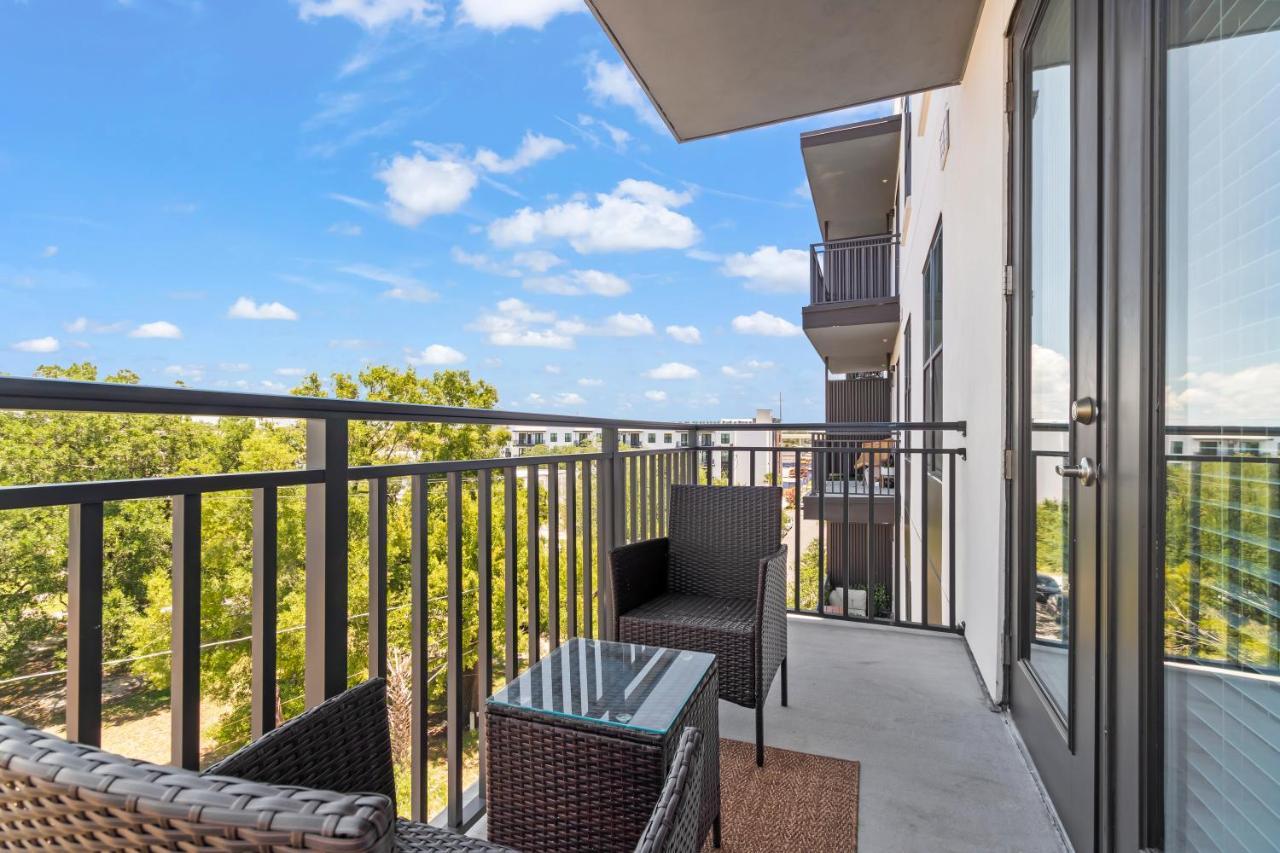 Luxury In Ybor W/pool Access Apartment