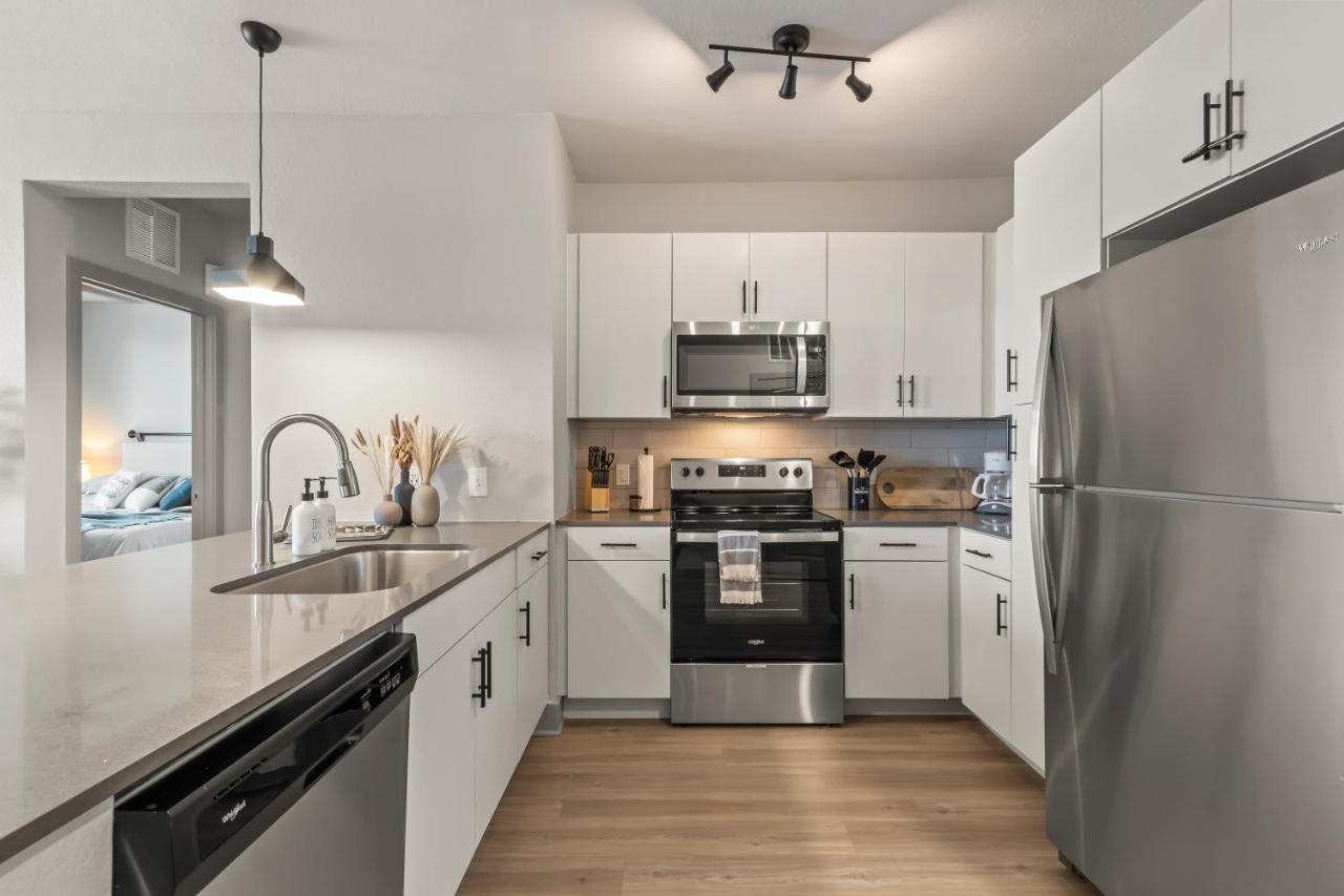 Luxury In Ybor W/pool Access Apartment